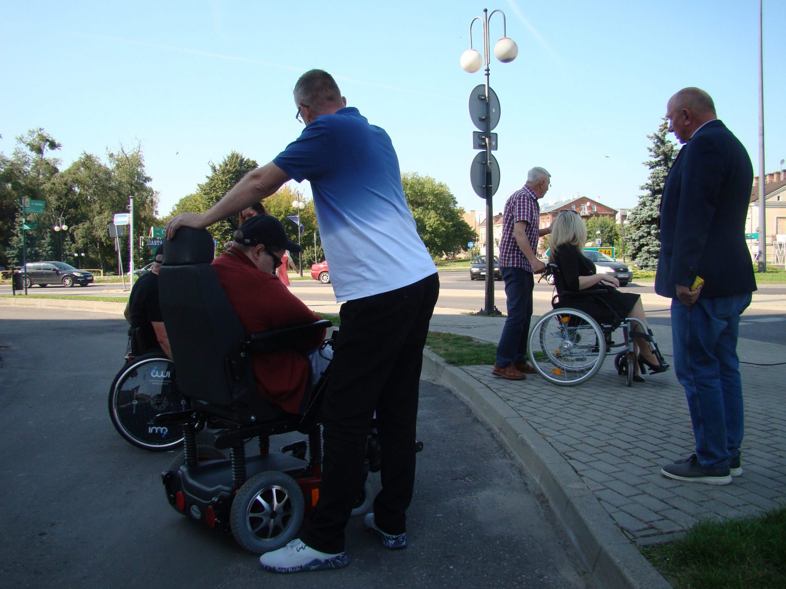 W dn. 9 września 2021 r. odbyła się w Chełmie druga Kawiarenka Obywatelska w ramach projektu „Lubelscy Liderzy Dostępności na START” realizowanego z dotacji programu Aktywni Obywatele – Fundusz Krajowy, finansowanego z Funduszy EOG